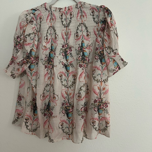 Rose & Olive Cream Floral Blouse - Picture 2 of 6